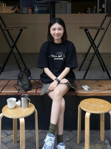 設計感小眾獨特漂亮巨好看女生上衣 印花寬鬆情侶短袖T 上衣女 美式t  韓版T 大學T新款夏季正肩爆款短袖t卹夏
