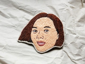 客製化Q版人像手工刺繡胸針 | 客製化禮物 紀念禮物情人節禮物