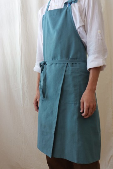 步野  大開衩棉麻圍裙 藍綠