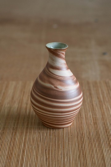 岩石紋花器 | 清酒瓶