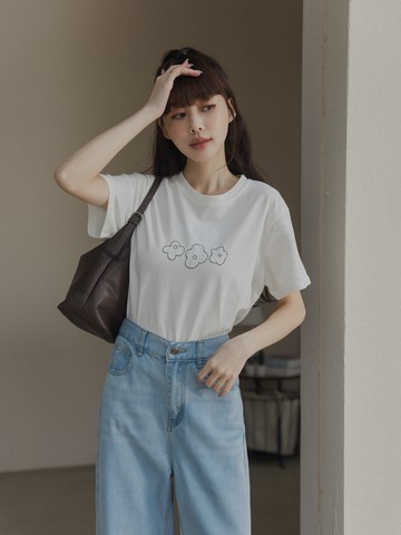 圓領小花圖騰短tee