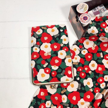 【花間躲貓貓棉麻布】手機包/手機收納斜背口金包~