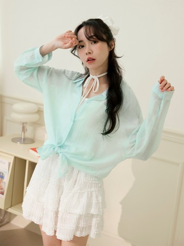 浪漫蕾絲美背拼接透肌罩衫