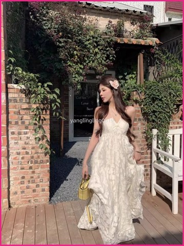 海邊度假風洋裝女夏季白色吊帶裙附胸墊超仙掛脖露背長裙 KLRS