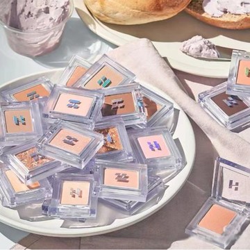 {清店特價}韓國新品holika惑麗客單色眼影06softie珠光