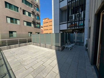 知名璞園屋久紀稀有露台2房坡平車｜新北市蘆洲區中正路