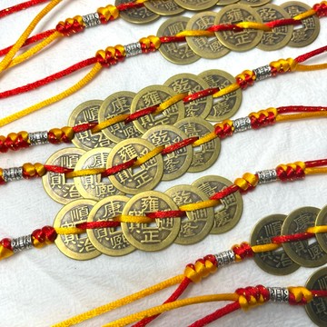 【千晶限定】❣️純手工❣️金剛五帝錢結 🉑搭配小晶洞 ❤️紅黃繩金剛結💛聚寶盆小配件🧡五帝錢 貔貅綁繩