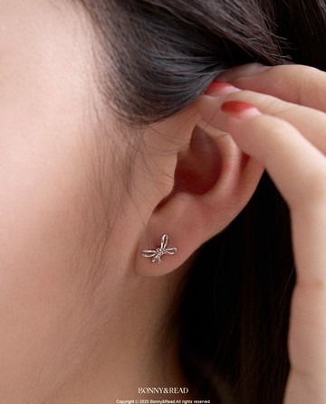[純銀] 蝴蝶之結耳環 / Bow Earring