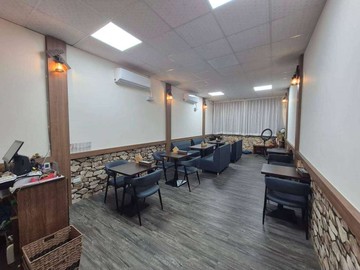 #文化中心 信義國小 雙捷運 #店面透天｜高雄市苓雅區信守街