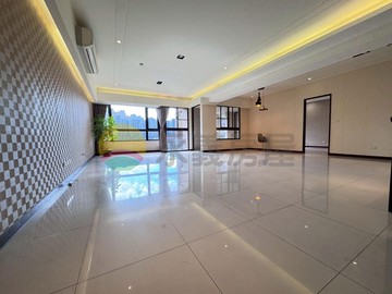 水公園朝南面公園綠景大三房+車庫雙平車｜新北市淡水區中山北路二段