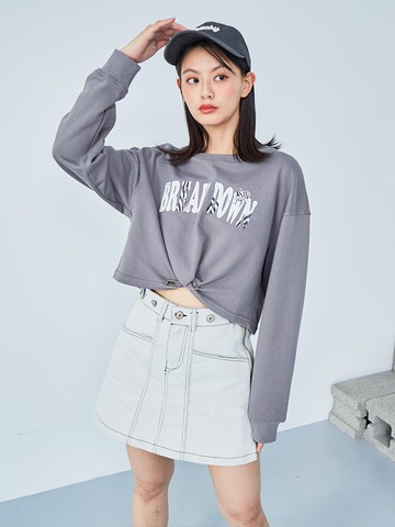 前腰簡約扭結勾別針長袖上衣