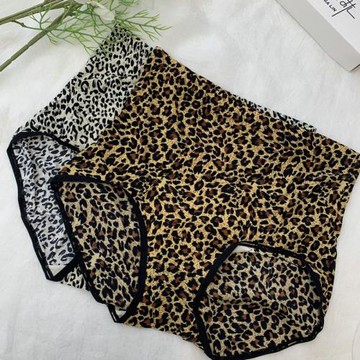 2條盒裝性感豹紋內褲女夏季新款中腰牛奶絲冰絲三角褲頭超薄短褲