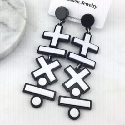 おもしろい ピアス 算数ピアス 1ペア 両耳 g ゲージ 足し算 引き算 かけ算 割り算 プラス マイナス 積 和 差 商 数学 通販 Lineポイント最大3 0 Get Lineショッピング