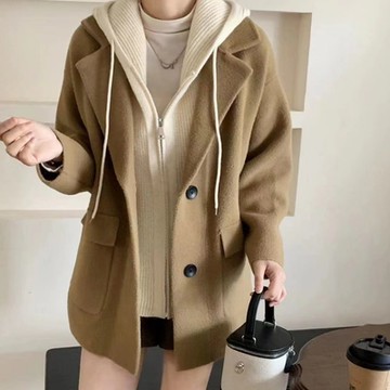 La Belleza仿水貂絨假兩件百搭連帽坑條拉鍊背心拼接保暖舒適網美大衣雙釦外套