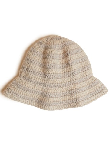 KHAITE - striped knit bucket hat - women - Cashmere - S - Neutrals
