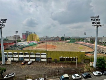 台糖園區俯瞰市區夜景/四房美樓/停車方便｜屏東縣屏東市建興南路