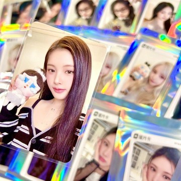 🔥臺灣最低價🔥【官方正品】BabyDONTCry 淚星光卡出道官方小卡 Debut Single