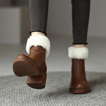 雪地靴女冬季加絨加厚保暖毛毛大棉鞋粗跟高跟真皮短靴大碼41一43