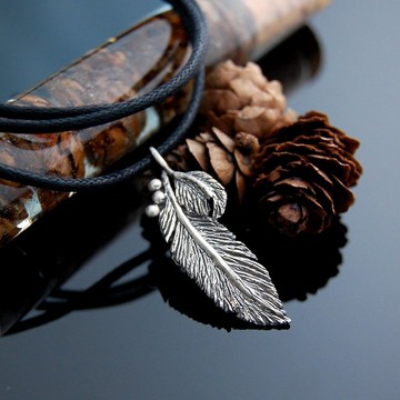 Anubis feathers阿努比斯之羽(銀墬。加贈仿皮繩)