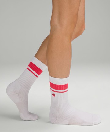 Daily Stride Ribbed Comfort Crew Socks Stripe Size Medium