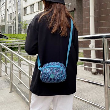 中老年女斜挎包牛津布小巧休閑媽媽包三層大容量輕便帆布單肩小包