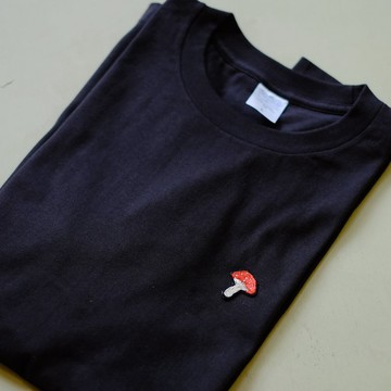 蘑菇刺繡貼布T恤