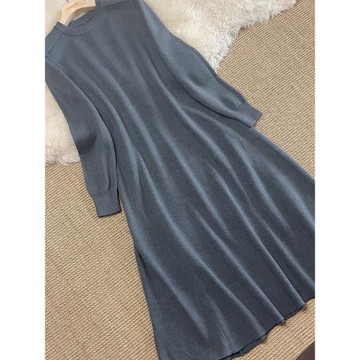 針織連衣裙秋冬加厚打底裙中長款奢侈 A字羊絨+真絲長袖V領連衣裙