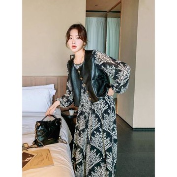 輕熟風黑色pu皮馬甲雪紡印花長裙春秋新款顯瘦氣質兩件套連衣裙女