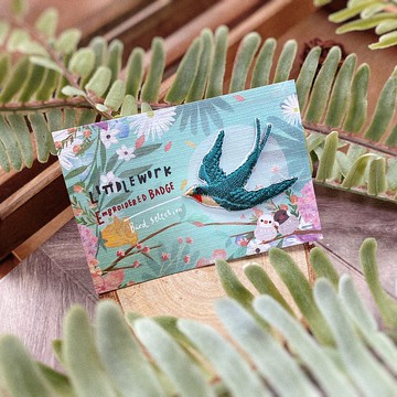 刺繡燙貼/別針 | 小鳥系列-燕子 | Littdlework