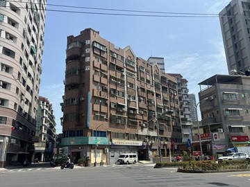 専約衛武營南京DC★優質3房+車位｜高雄市鳳山區南京路