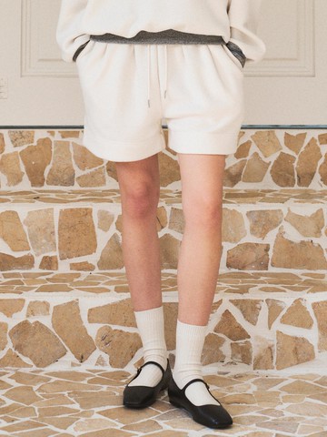 P3186 Howl Double Pleated Shorts