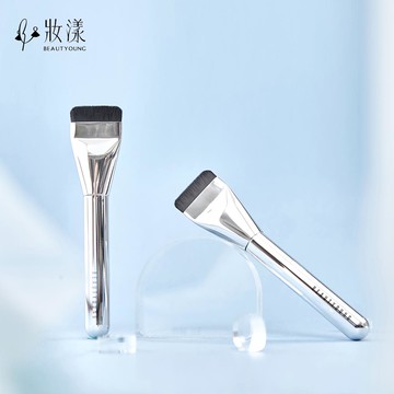 妝漾 薄透細緻粉底刷-星塵銀 N