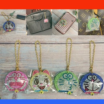日本直送 哆啦A夢水鑽 bling bling吊飾  日本境內限定 鑰匙圈 質感無敵好 吊飾 ドラえもん50週年禮物