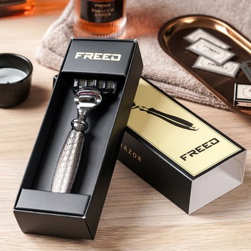 【FREED】五刀式刮鬍刀 - F滿版鍍鎳浮雕 客製化刻字 生日禮物男