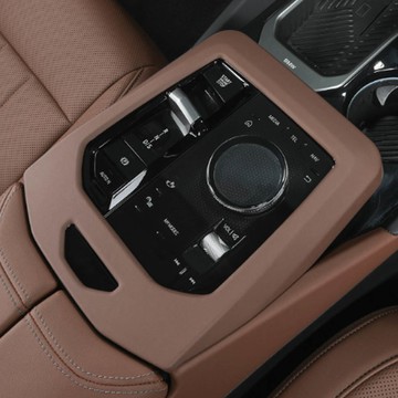 Caever 高級高光澤控制面板中控台防塵保護墊  古銅棕  BMW 5系列 G60 (2024)