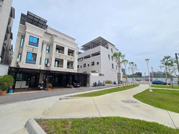 【吳虹誼】新市鎮旁#面公園#臨路邊間美別墅｜高雄市橋頭區仕豐南路