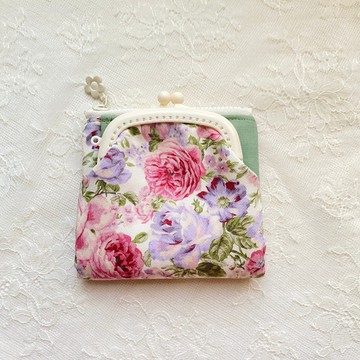 玫瑰庭園多功能口金拉鍊夾包