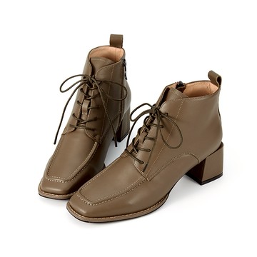 零碼[獨家訂製楦型] 復古全真皮綁帶造型方頭粗跟踝靴短靴 咖綠色