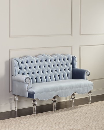 Helena Settee