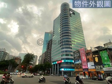 【室內152坪】捷運黃線純商辦★附三車位高樓景觀｜高雄市苓雅區光華一路