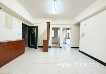 【獨家】建工商圈/科工館明亮低公設3+1房｜高雄市三民區興昌街