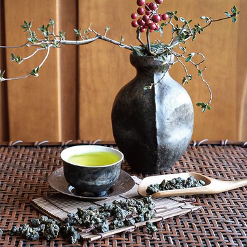 三層坪 | 杉林溪系列 | 鶴茗嚴選 | 杉林溪茶區 | 迷人金綠