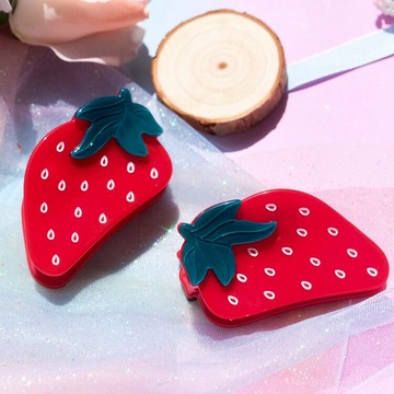 日本訂單日系紅人款可愛醋酸板材軟妹原宿小草莓抓夾發夾1入