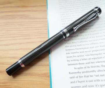 【虎之鶴】日本1K 碳纖維*細格*鋼珠筆*真正碳纖維*Carbon Fiber