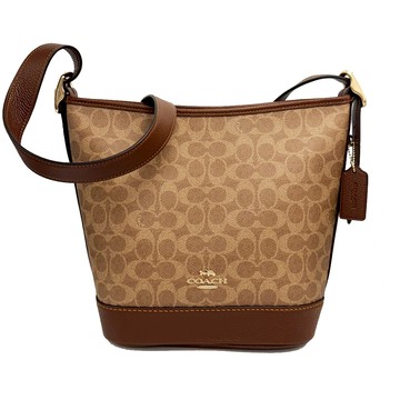【COACH】新款C LOGO斜背水桶包(大款-焦糖)