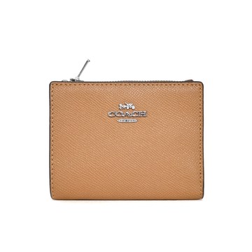 COACH牛奶糖色防刮全皮字牌釦式雙摺短夾