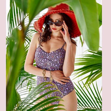 快速出貨  MIT 少女連身三角低叉泳裝