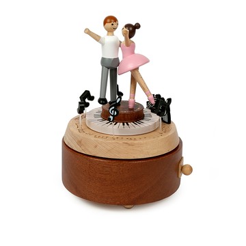 雙旋轉音樂鈴雙人共舞芭蕾