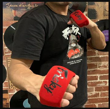 ~廣隆~FRISKY 拳峰 護拳峰 拳擊 護手套 格鬥 散打 泰拳 護具 搏擊 關節 保護墊 凝膠 護手 健身 運動