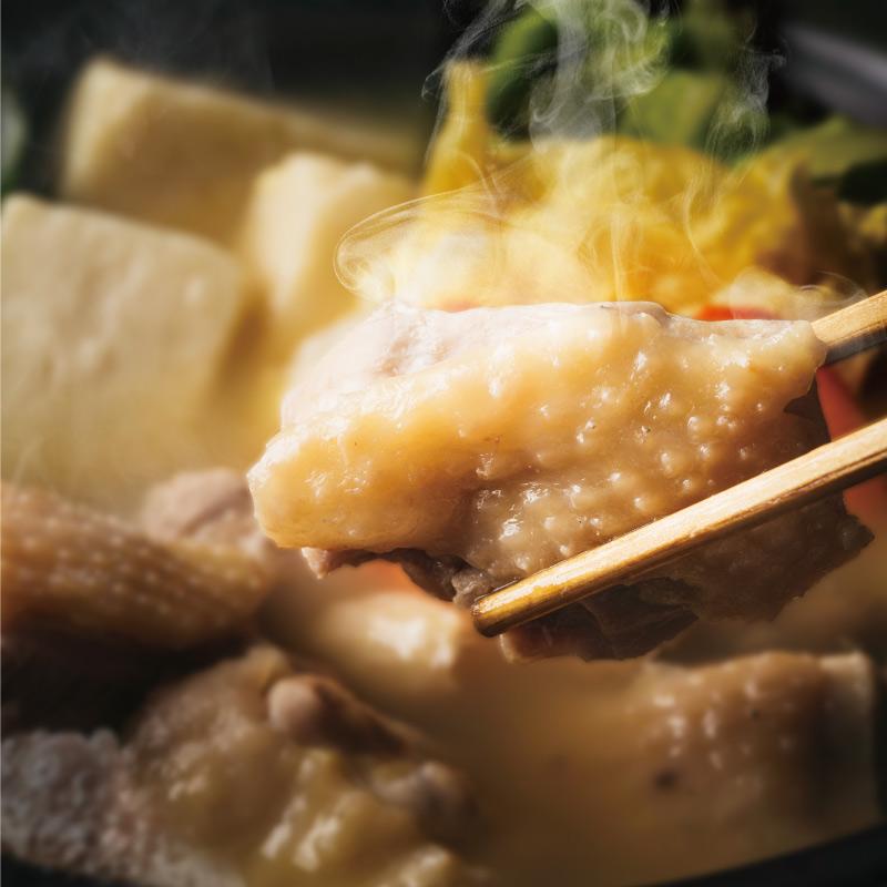 しあわせ ふるさと盆地鍋 九州鶏の旨み溢れる水炊きキット (4〜6人前) 野菜 米粉生麺×2袋 ギフト プレゼント 送料無料